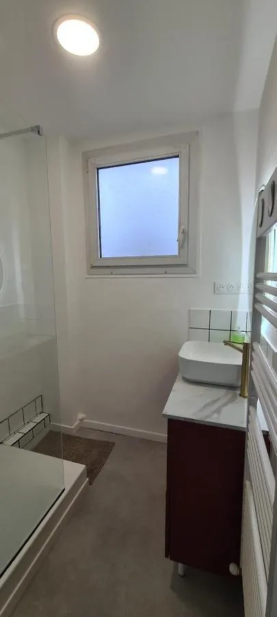 Private Room In Shared Apartment III Beauvais