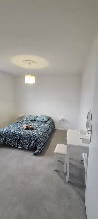 Private Room In Shared Apartment III Beauvais